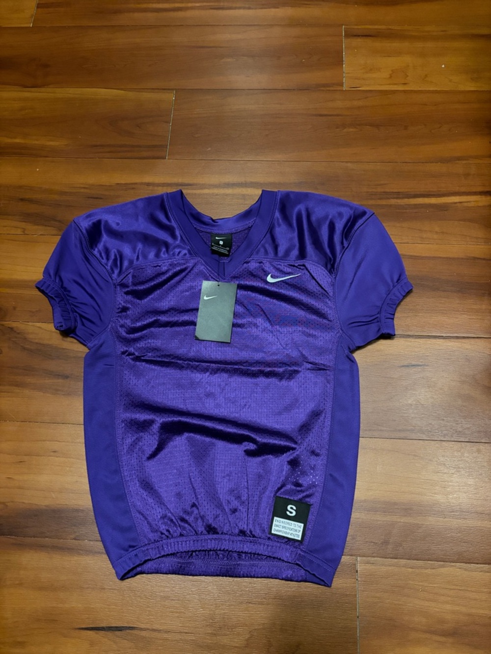 Nike Purple Youth Football Jersey Short Sleeve Sz S Boys NWT